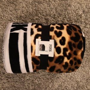 Victoria secret pink leopard Sherpa
